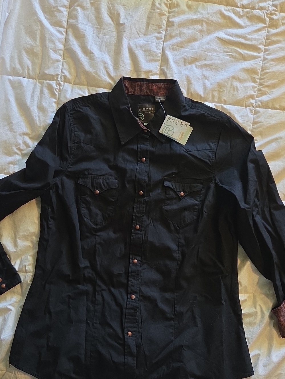 Roper Woment 's Black Button-Front Western Shirt with Copper Snaps And Cuff Det